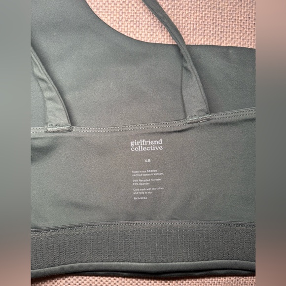 Girlfriend Collective Sports Bra Size XS - Picture 3 of 3